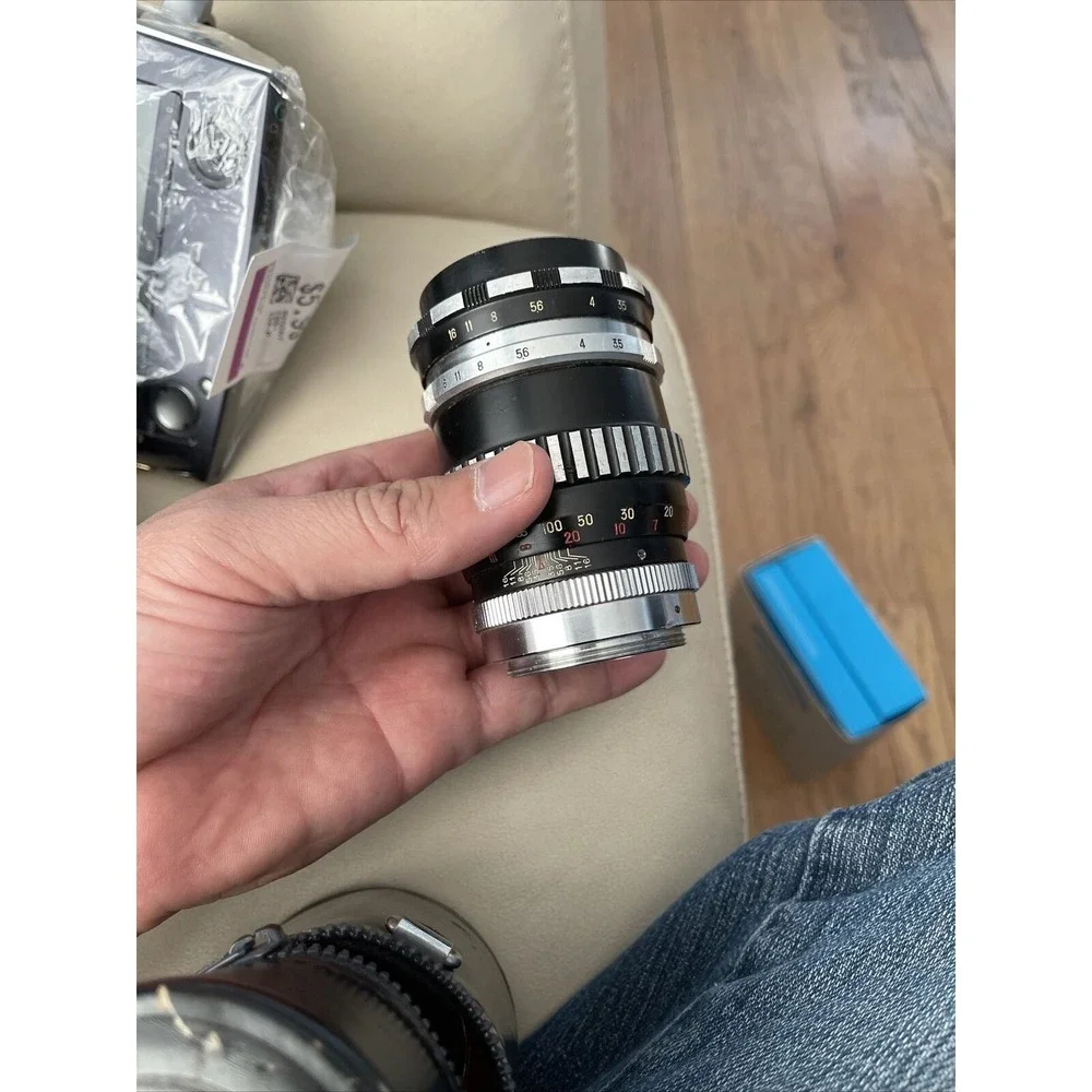 Vintage Minolta Lens 135mm. (16)